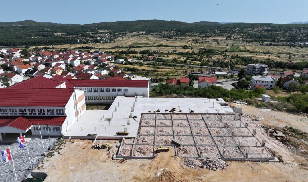 Novih 230.000,00 eura za nastavak izgradnje trećeg krila nove osnovne škole i športske dvorane
