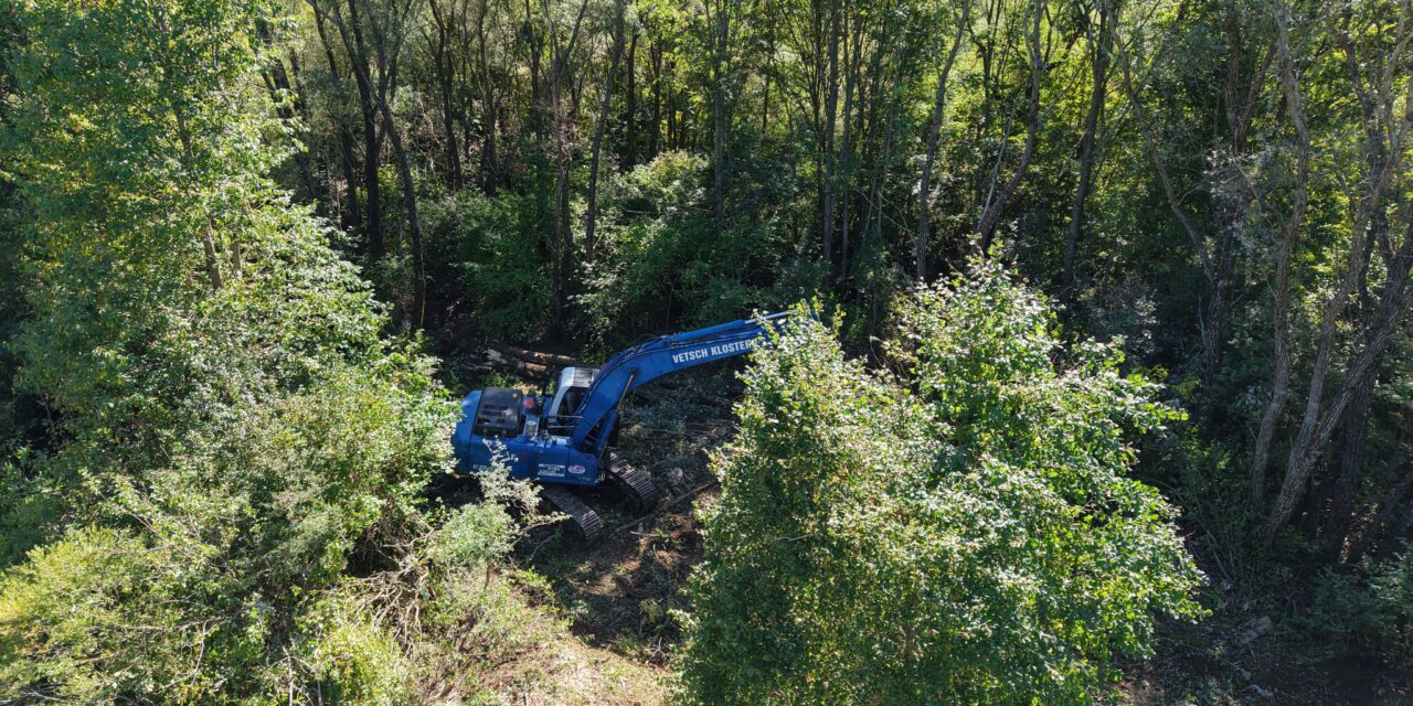 MZ Poklečani pokrenula aktivnosti oko čišćenja korita rijeke Ugrovače