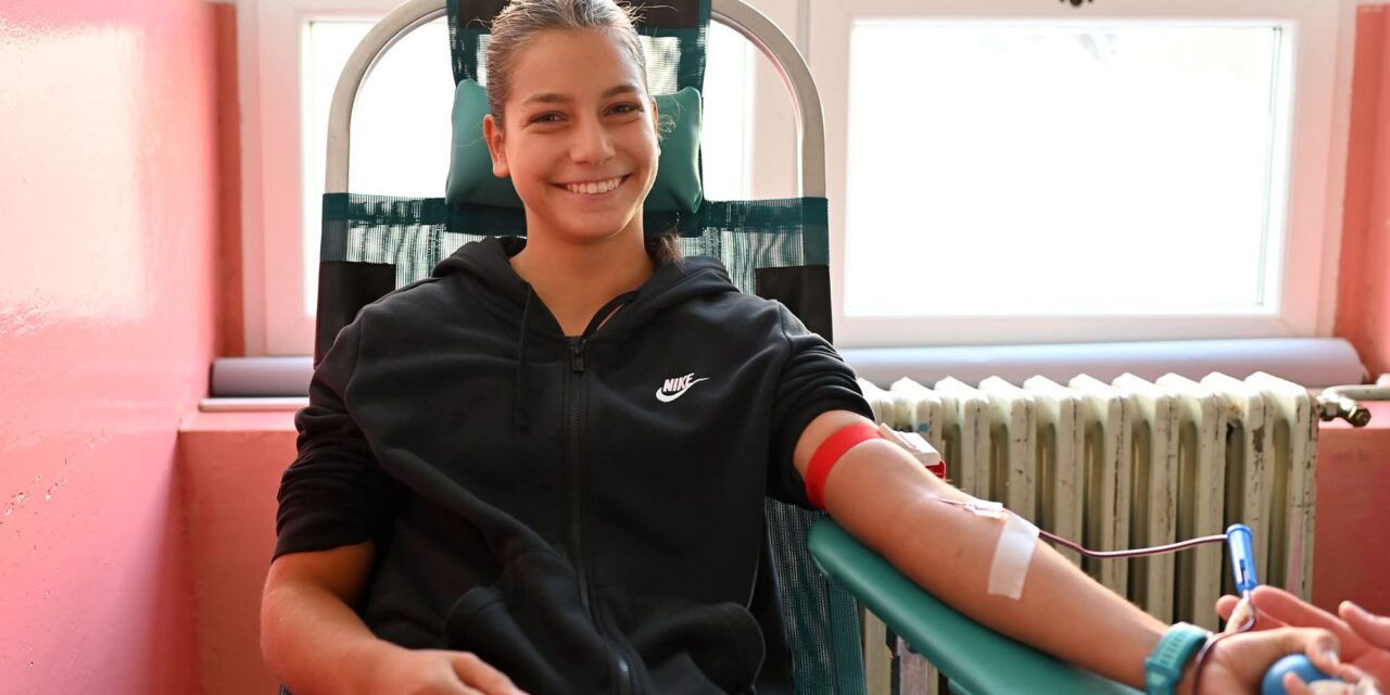 POSUŠKI SREDNJOŠKOLCI POKAZALI HUMANOST U AKCIJI DARIVANJA KRVI