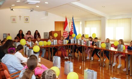 Učenici iz Vinjana u posjetu Općini Posušje