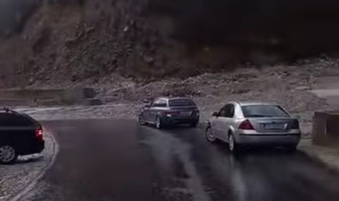 AKTIVIRANO KLIZIŠTE KOD JABLANICE, CESTA PREMA BLIDINJU DJELOMIČNO ZATVORENA