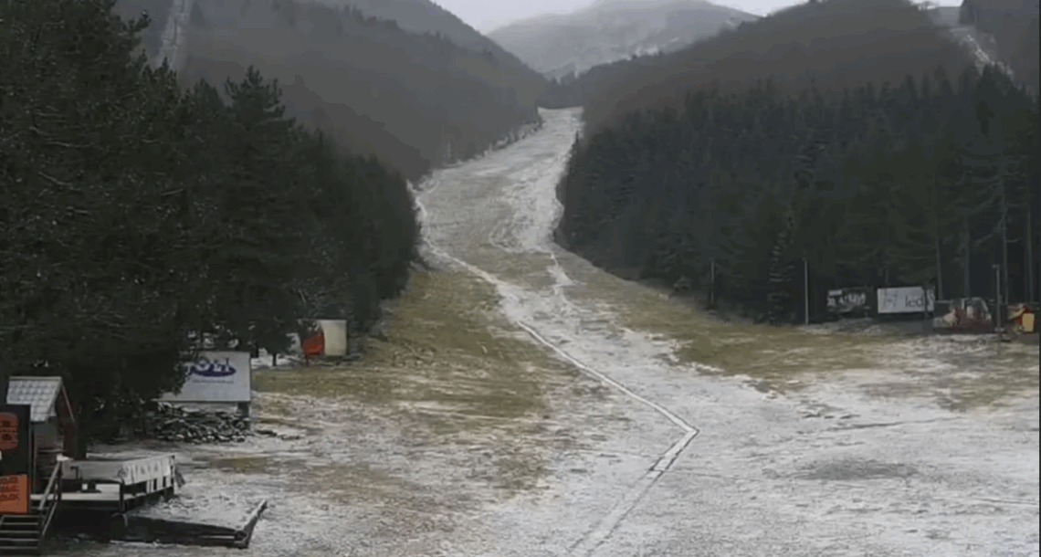 Snijeg na Blidinju: Skijalište se zabijelilo uz samo 3 °C