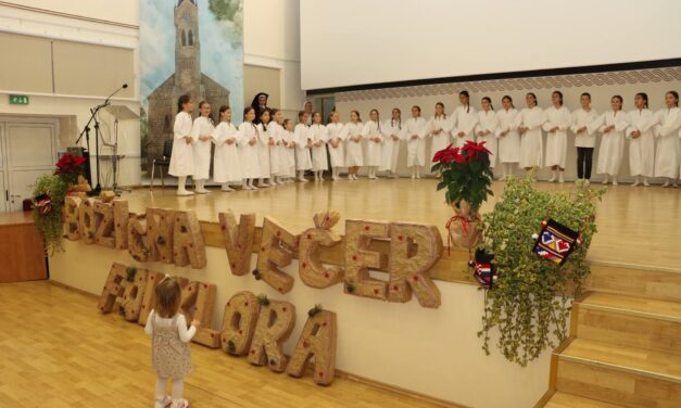 Božić u znaku folklora: Tradicionalni koncert HKUD-a Fra Petar Bakula!