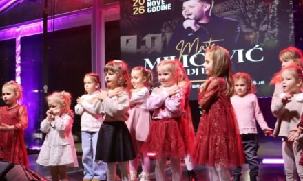 BOŽIĆ U POSUŠJU: Sedmi dan ispunjen radošću, plesom i dobrom atmosferom