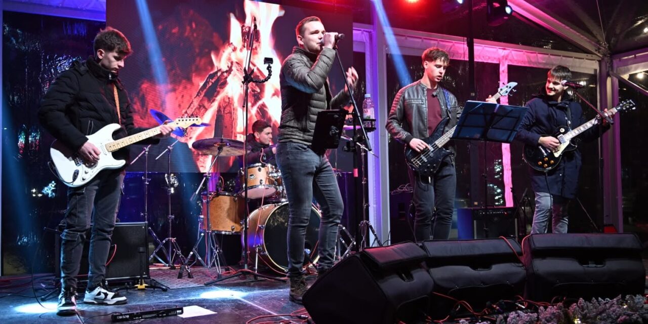 BOŽIĆ U POSUŠJU: Moto mrazovi, Zvizdan i posuški rock bend u znaku sedme večeri