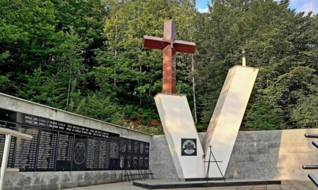 “Krvavi Badnjak”: 32 godine od zločina u Križančevom Selu