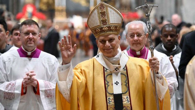 Papa u prvoj božićnoj misi: “Nema mjesta za Boga ako nema mjesta za ljudsku osobu”