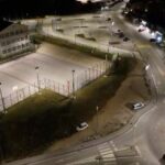 Osvjetljeno školsko igralište kod nove osnovne škole