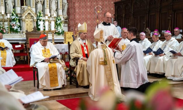 Zaređen novi vojni biskup u BiH mons. Miro Relota