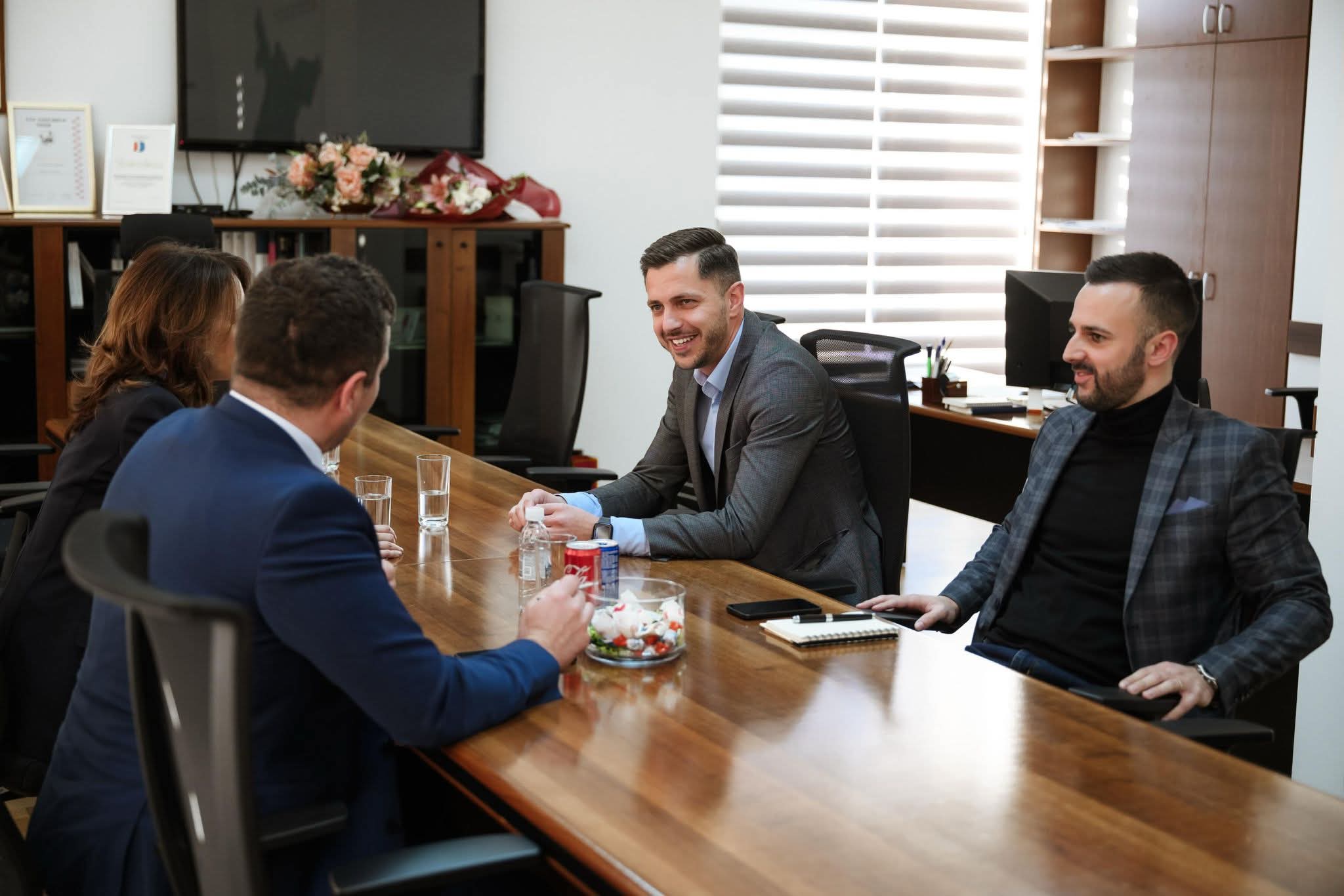 MINISTAR LONČAR ODRŽAO SASTANAK S MINISTRICOM CIVILNIH POSLOVA BIH DUBRAVKOM BOŠNJAK