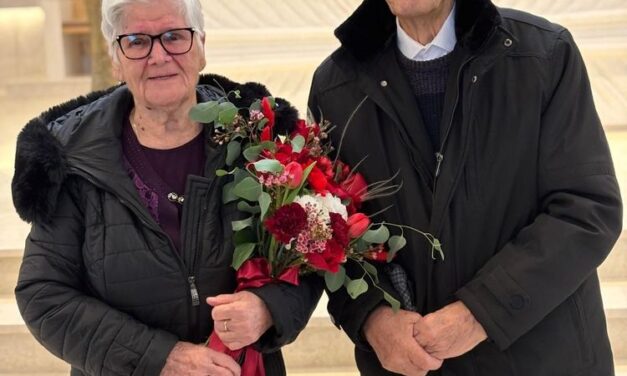 60 godina braka: Ivan i Cecilija Crnogorac obnovili zavjete pred oltarom
