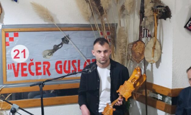 Večer guslara, diplara i gangaša: 21. godina očuvanja tradicije u Posušju