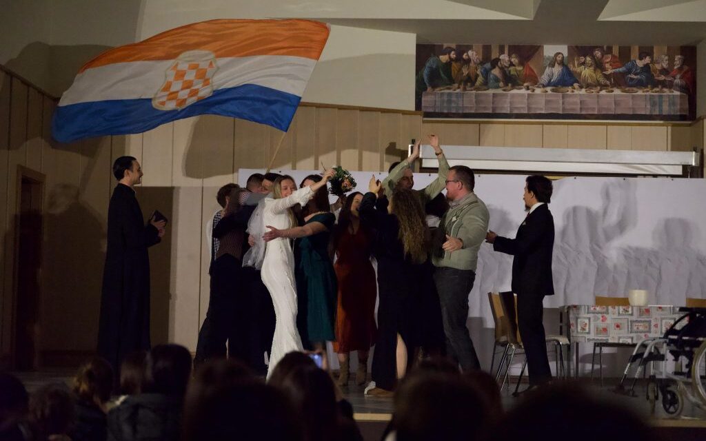 Festival religiozne drame: Hrvatsko nadzemlje izvelo predstavu „Raspeta država“