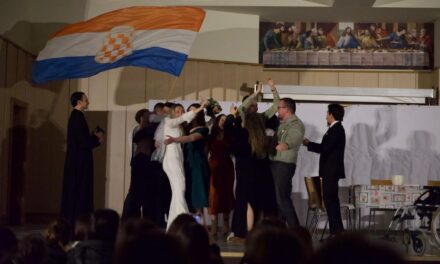 Festival religiozne drame: Hrvatsko nadzemlje izvelo predstavu „Raspeta država“