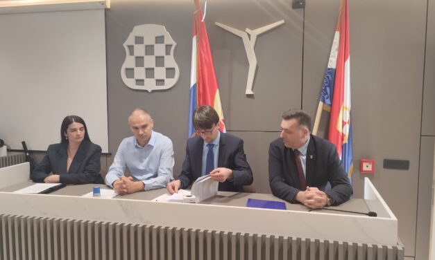 Potpisan kolektivni ugovor predstavnika Vlade ŽZH i Strukovnog sindikata doktora i stomatologa