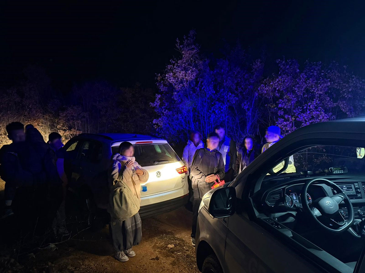 Granična policija spriječila krijumčarenje 9 ljudi kod Posušja Granična policija spriječila krijumčarenje 9 ljudi kod Posušja