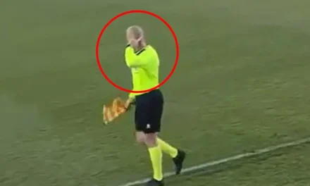 Je li Mirza Demir pokazao srednji prst publici ili se samo počešao po glavi?