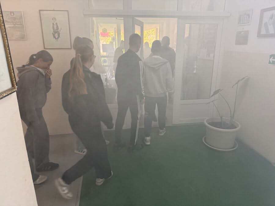 ODRŽANE EDUKACIJE UČENIKA I ZAPOSLENIKA OSNOVNIH ŠKOLA NA VRANIĆU I U VIRU