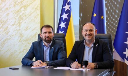 Potpisan ugovor za projekt “Gerontodomaćice”: Za pomoć u kući osigurano 1,9 milijuna KM