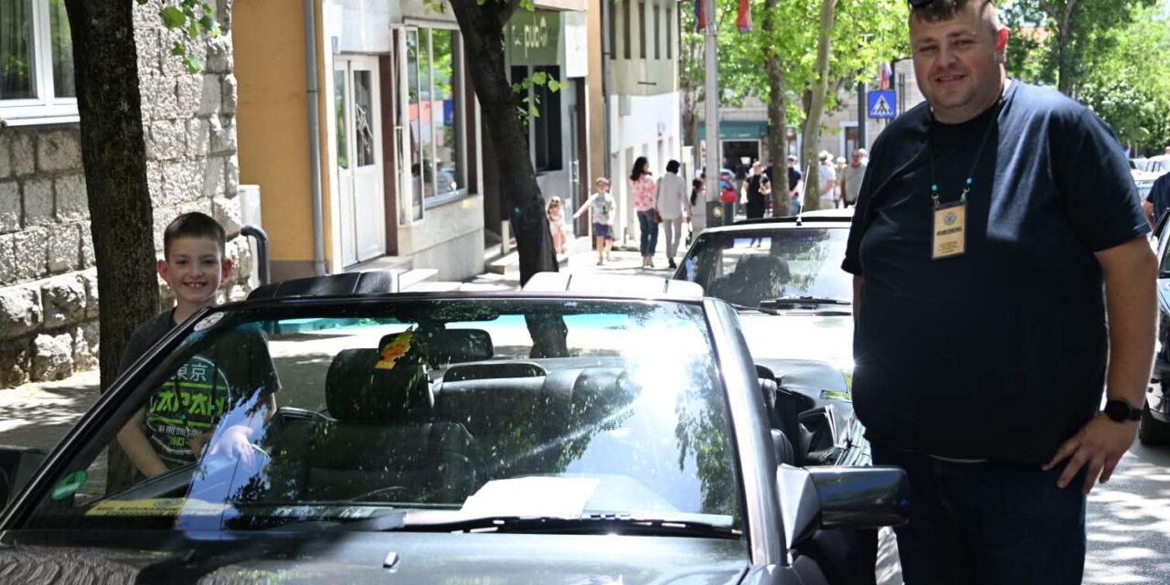 POSUŠKO LITO: Atraktivni limeni ljubimci prodefilirali na posuškom “zvizdanu”