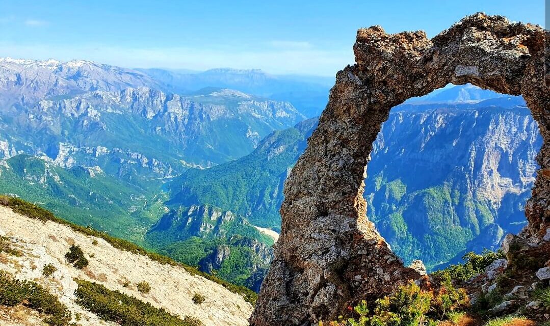 Tragedija na Čvrsnici: Mladi planinar preminuo tijekom uspona na Hajdučka vrata