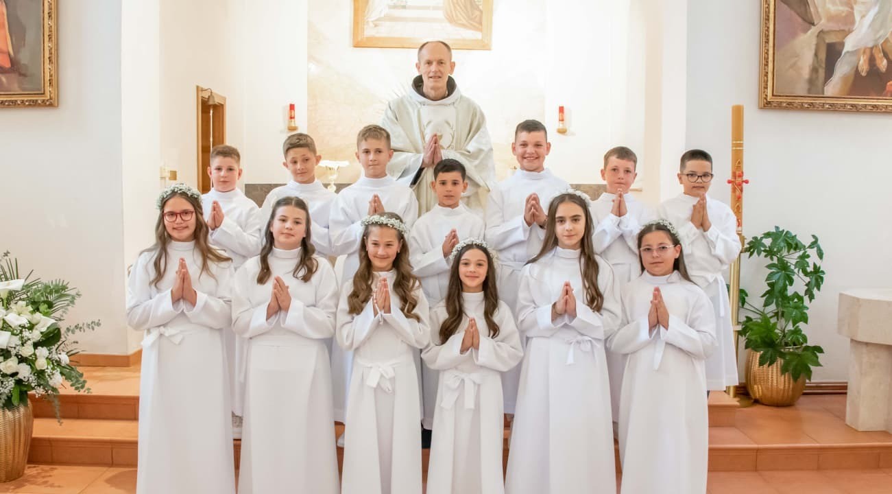 Na Posuškom Gracu sakrament prve Svete Pričesti primilo 13 prvopričesnika
