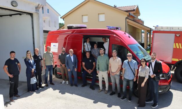 Svečana primopredaja zapovjednog vozila u okviru projekta SMART PROTECT