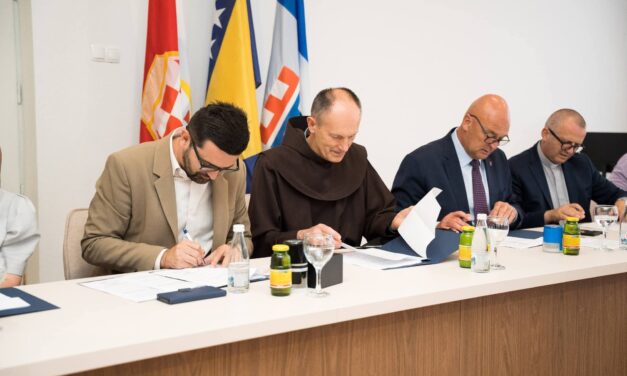 Potpisani ugovori za projekte u općini Posušje ukupne vrijednosti 340.000 KM