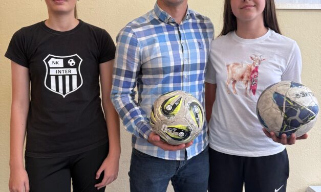 Nogometašice Intera donirale lopte posuškim osnovnim školama