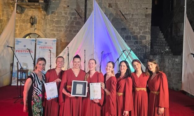 Ženska klapa Zvizdan osvojila srebro na Međunarodnom festivalu klapa u Perastu