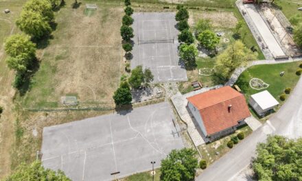Rastovača uz potporu Hrvatske obnovila tri igrališta