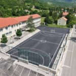 U Rakitnu završen projekt od 50.000 KM: Uređeno igralište Osnovne škole Ante Brune Bušića