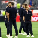 Objavljeni sastavi, Musa predvodi napad Vatrenih, Kovačić na klupi