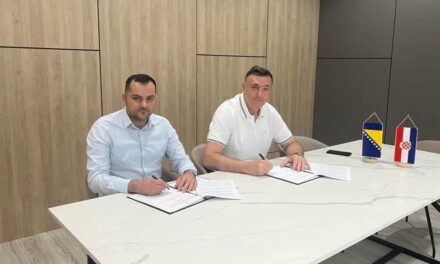 Potpisan Sporazum o suradnji u organiziranju gašenja požara iz zraka