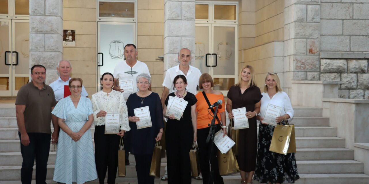 VEČER IKAVICE: 22 autora predstavilo svoja dijela u formi lirike i proze