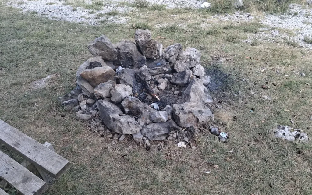 HITAN APEL I UPOZORENJE JAVNOSTI: Stroga zabrana loženja vatre u Parku prirode Blidinje!