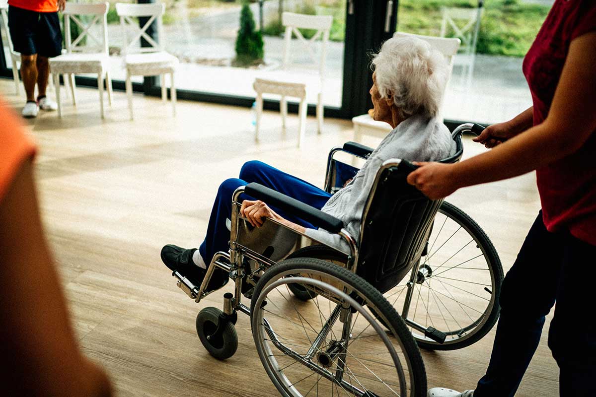 Domovi za starije u ŽZH puni, najveća potražnja za intenzivnijom skrbi
