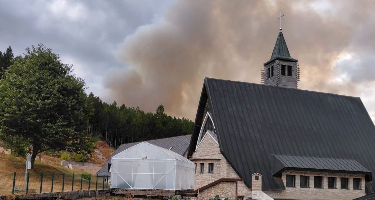 Hrvatski kanaderi i sve raspoložive snage obranili Blidinje i Masnu Luku od požara