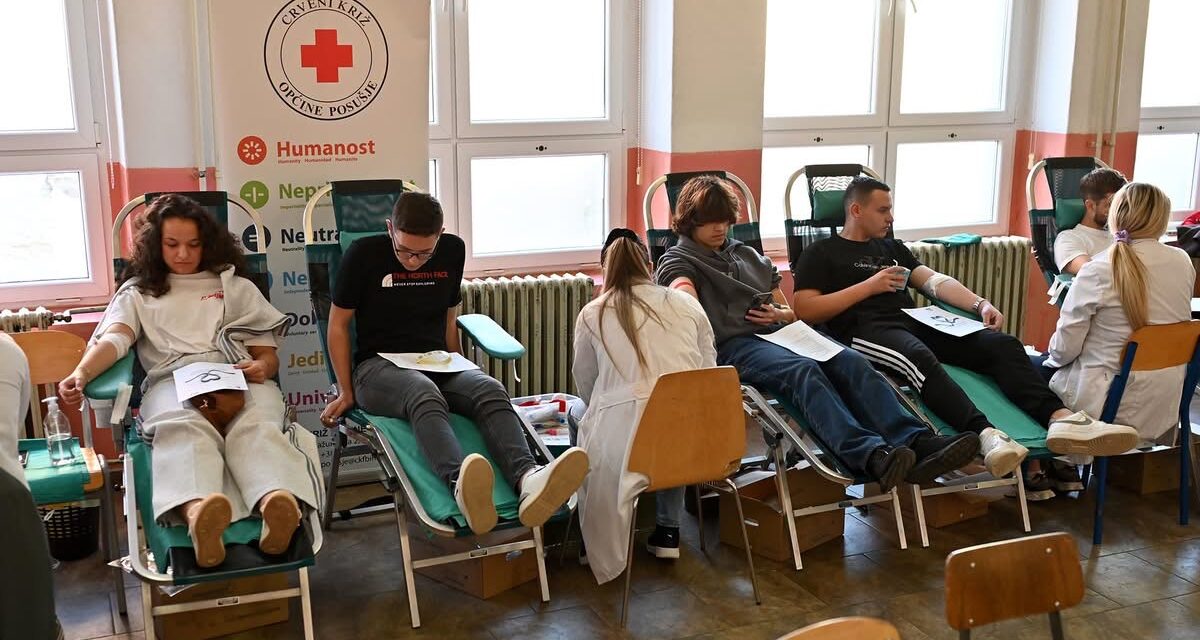 HUMANOST NA DJELU: POSUŠKI SREDNJOŠKOLCI I DJELATNICI DAROVALI 51 DOZU KRVI